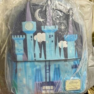 24HR DROP ⬇️ Sug Loungefly Cinderella Castle Backpack